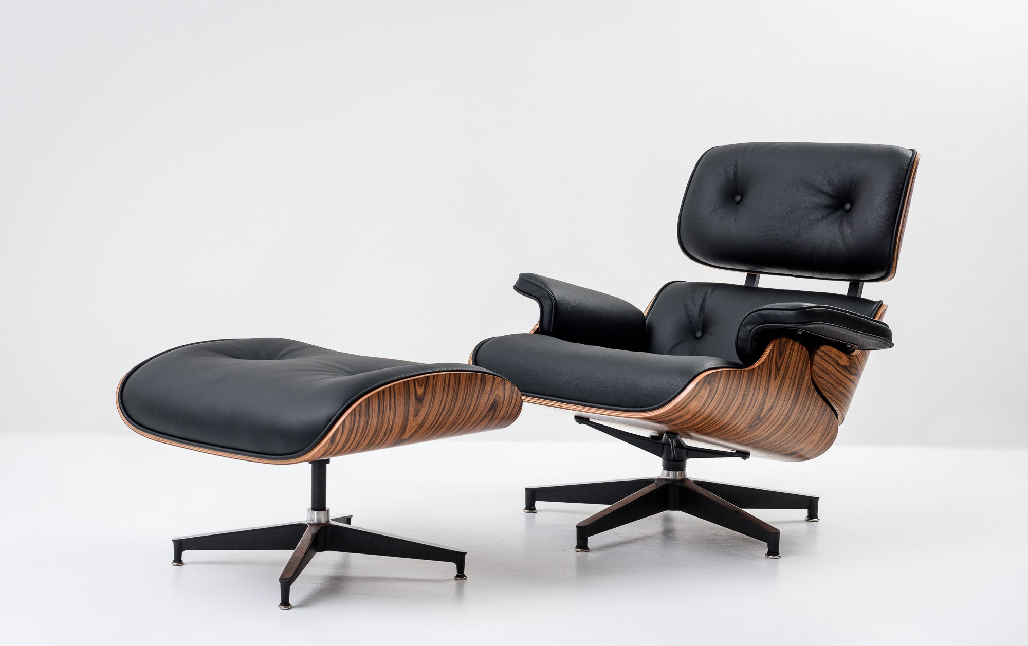 Leather Lounge Chair